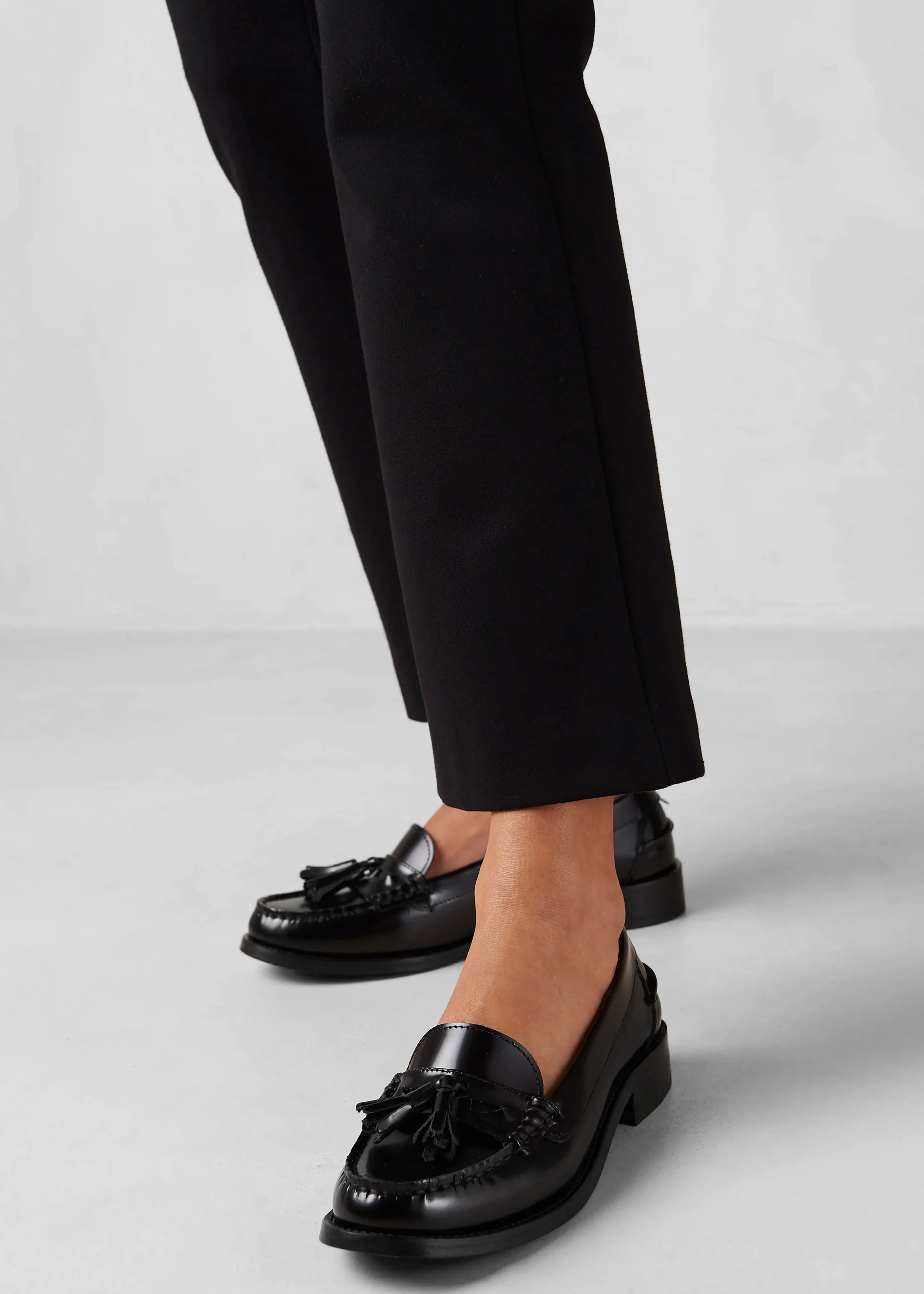 Alohas Terrane Leather Loafers - Black