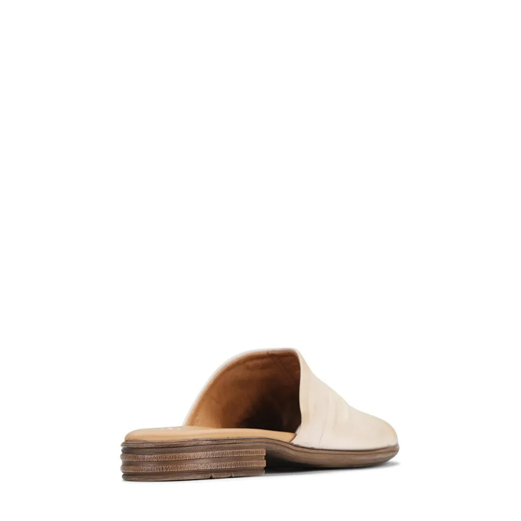 ILO LEATHER  SLIDE SANDALS