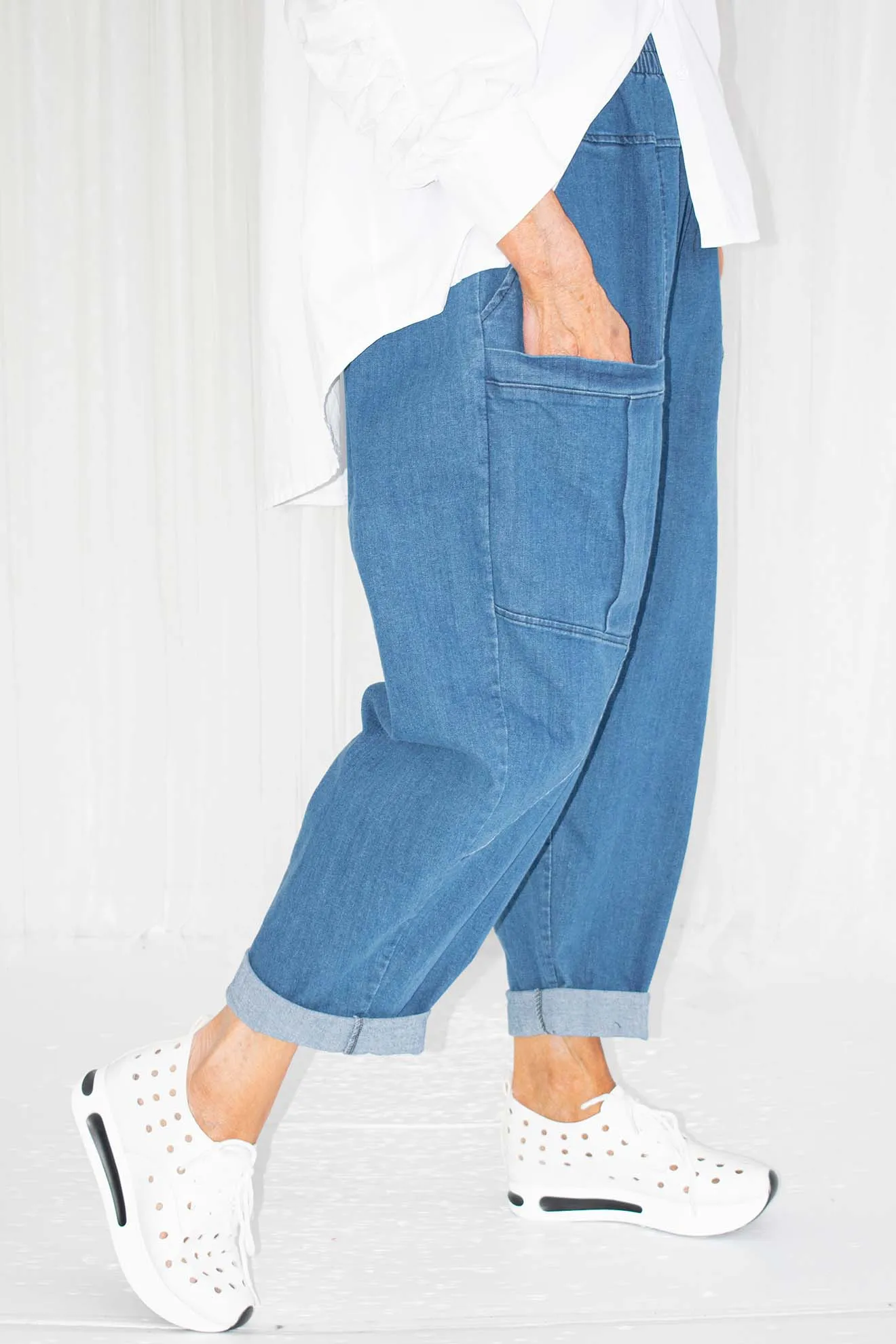 Jessica Cocoon Style Denim Trousers in Washed Blue Denim