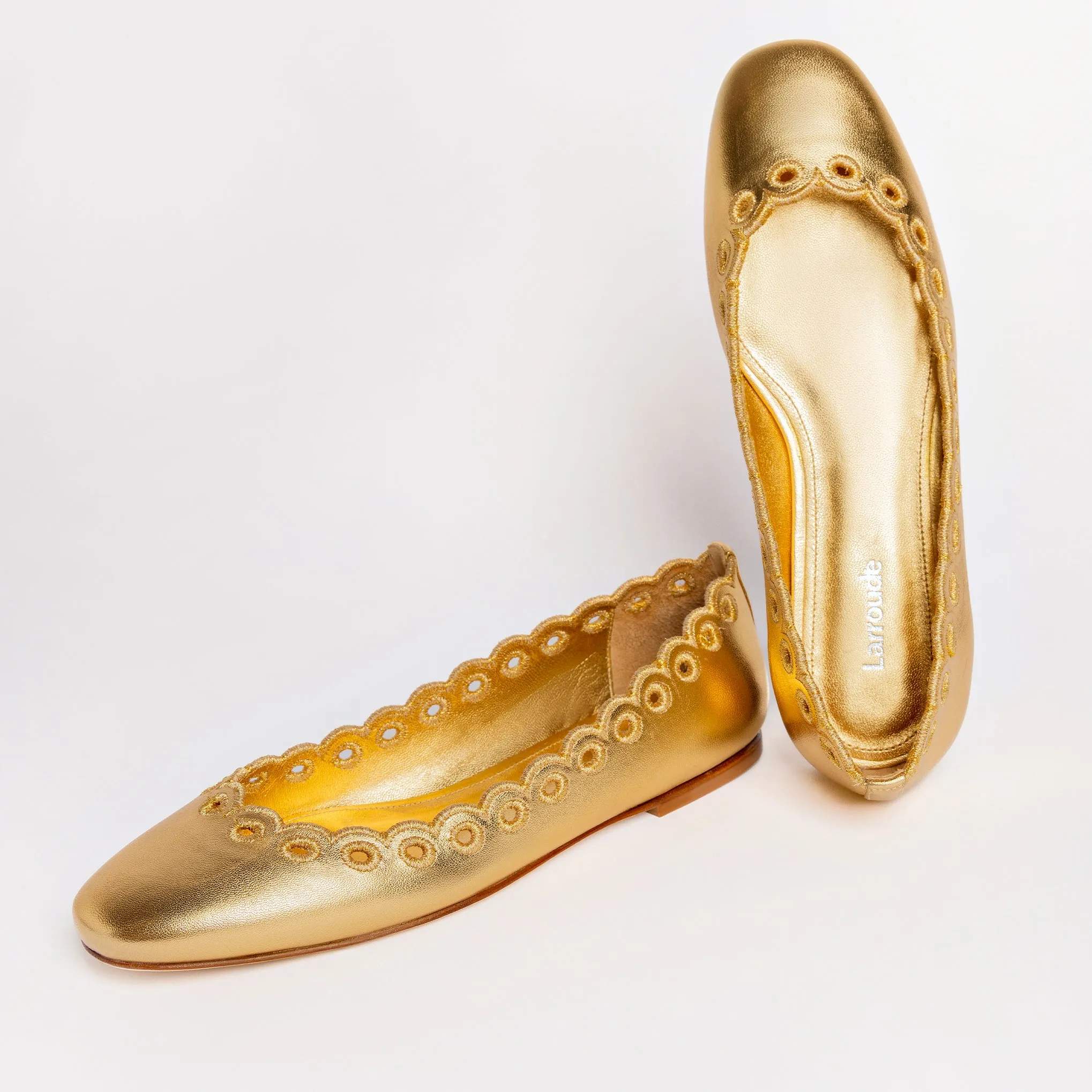 Meghan Broderie Flat In Gold Metallic Leather