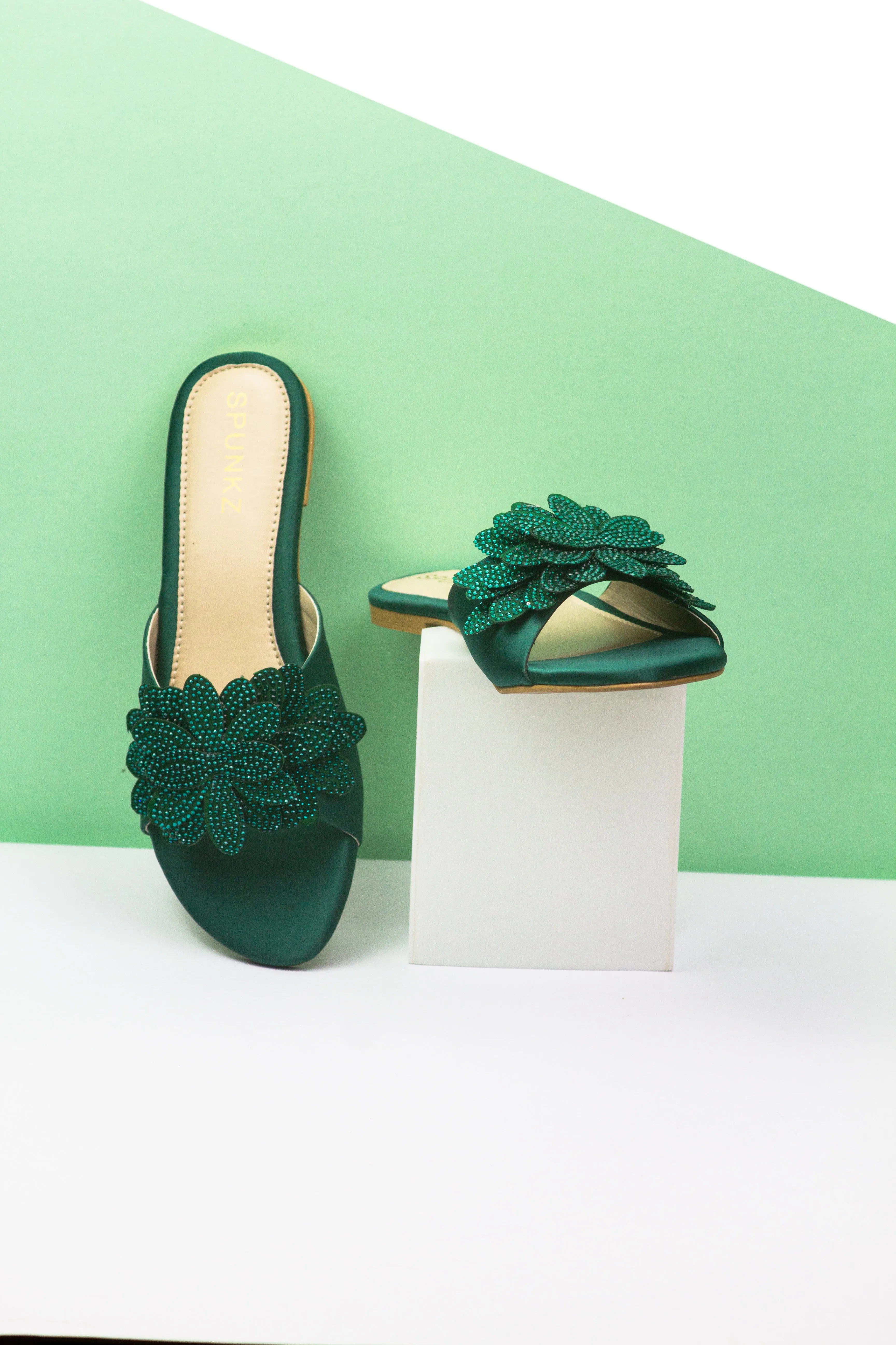 Melena Shiny Diamante Flower Green Flat Sliders