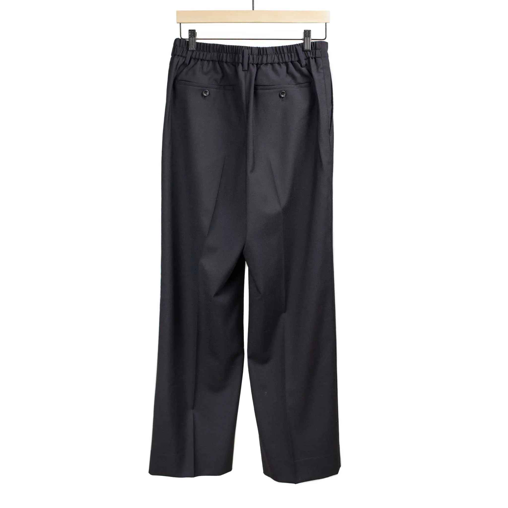 Pleated easy trousers in navy Japanese wool