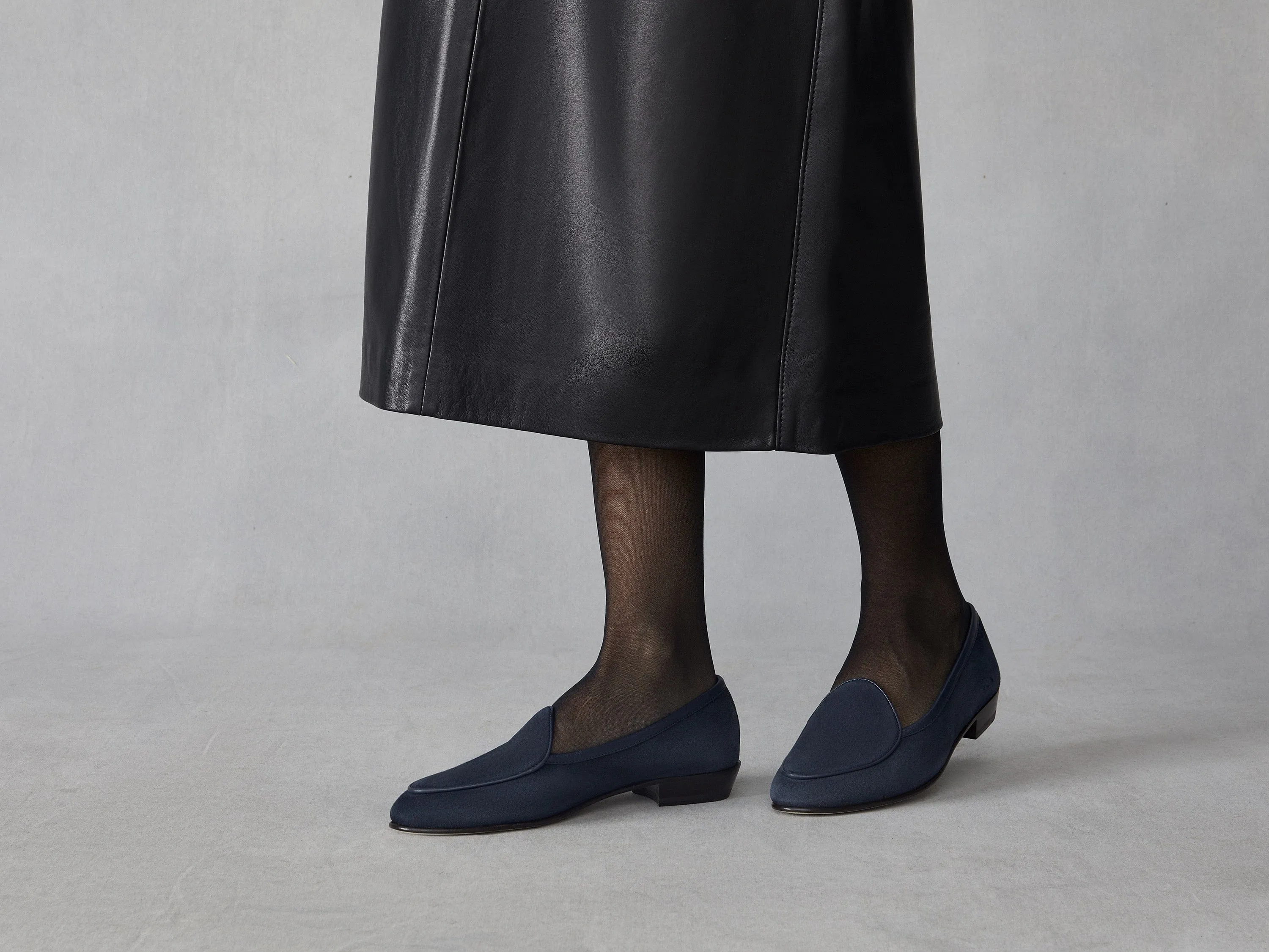 Sagan Classic Loafers in Lazuli Navy Asteria Suede