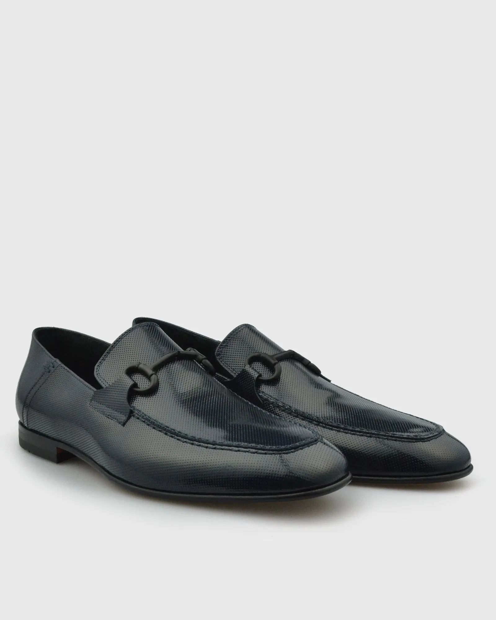 VINCENT & FRANKS VFS21 NAVY PERFORATED PATENT LOAFER